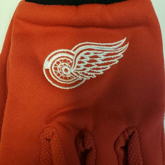 NHL Detroit Red Wings Colored Palm Utility Gloves Red Palm by FOCO - Picture 3 of 4